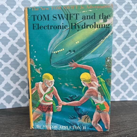 Tom Swift and the Electronic Hydrolung by Victor Appleton II Hardcover Book - Picture 1 of 6